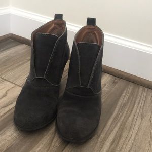 BCBGeneration grey booties